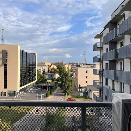 Apartment Cozy Center Flat With A Balcony